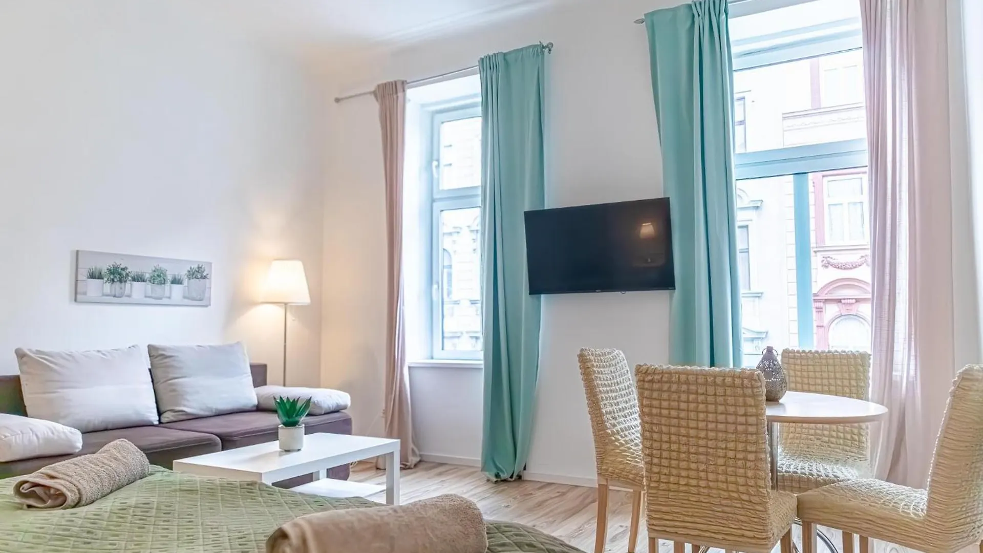 Charming 2Br Apt With Central Location In Vienna Austria