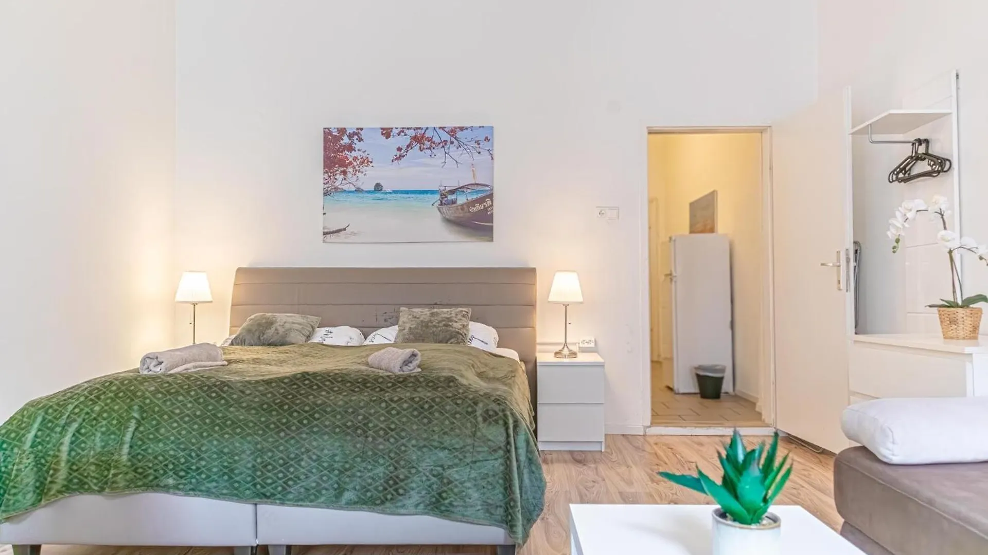 Charming 2Br Apt With Central Location In Vienna Austria
