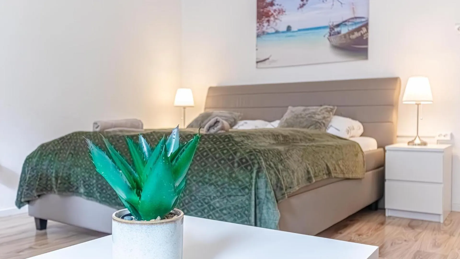 Charming 2Br Apt With Central Location In Vienna
