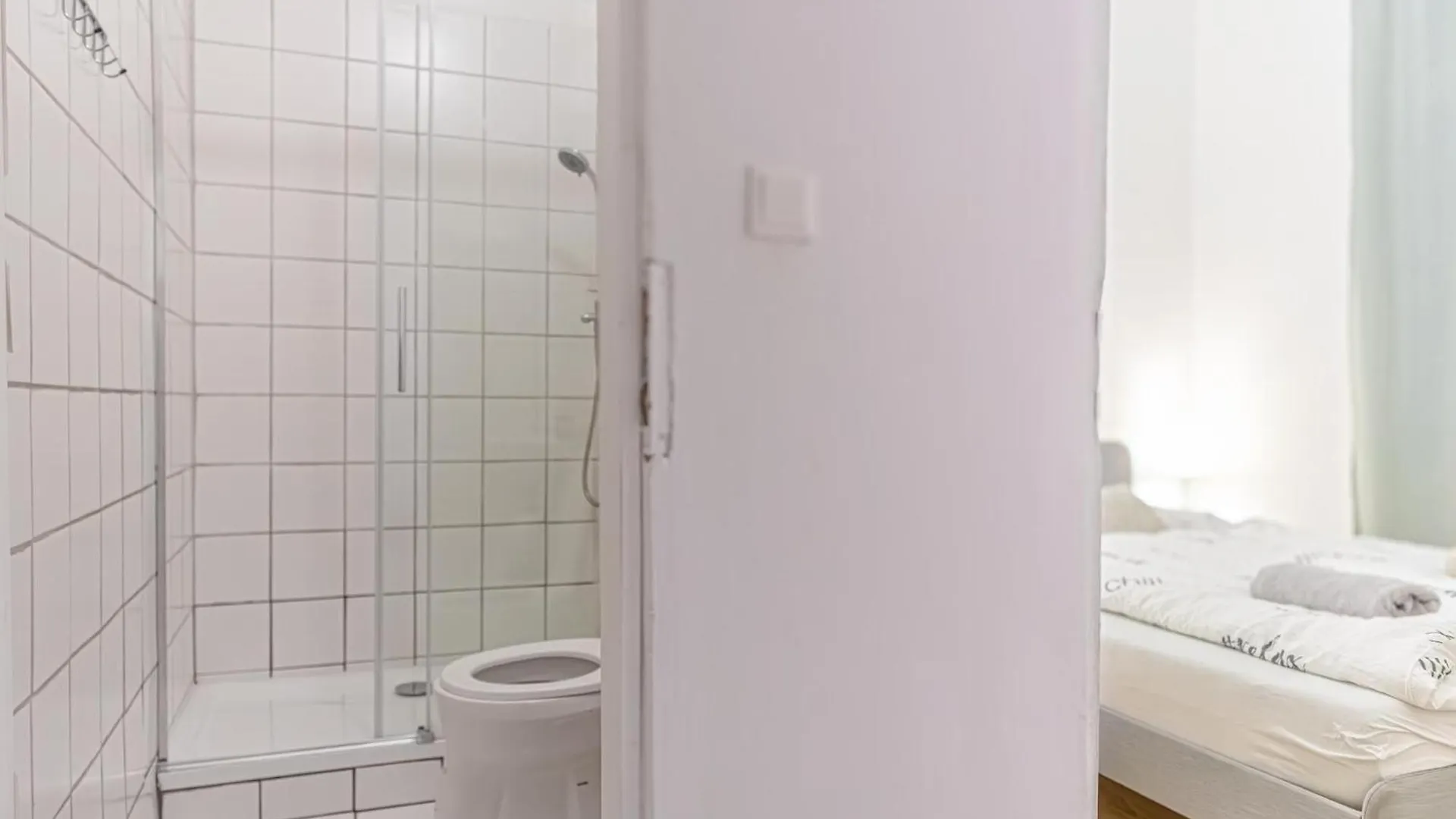 Charming 2Br Apt With Central Location In Vienna Apartment