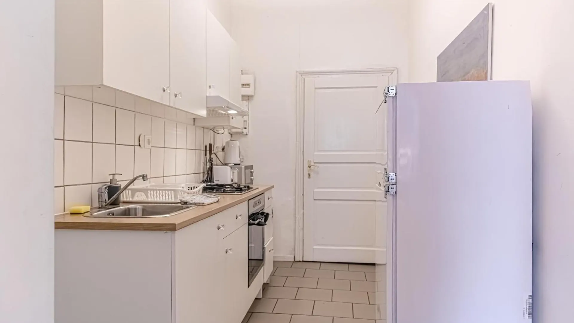 Charming 2Br Apt With Central Location In Vienna 0*,  Austria